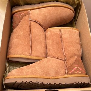 🆕 UGG Winter Boots - Rustic Weave